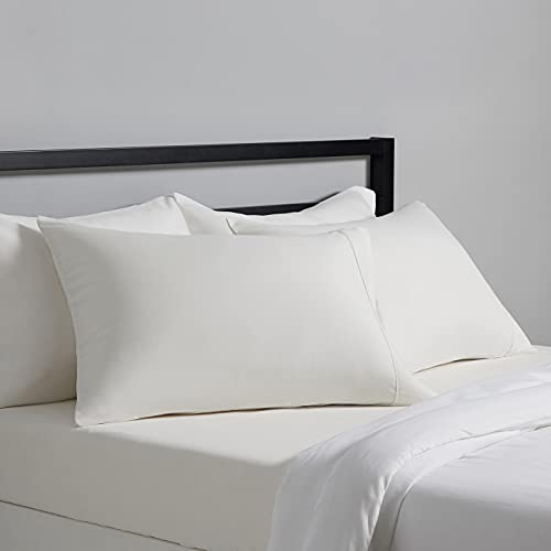 Amazon Basics - Funda de Almohada de Microfibra Ligera, Supersuave, de Fácil Cuidado, Estándar, Crema, Paquete de 2, 76 cm de Largo X 50 cm de Ancho, Almohadas No Incluidas