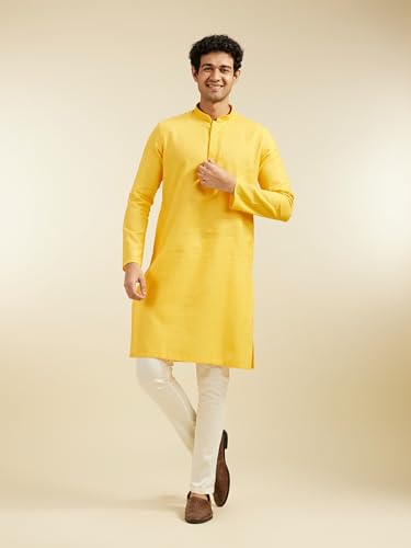 Image of DIWAS BY MANYAVAR Men's Cotton Solid Kurta (1pc)