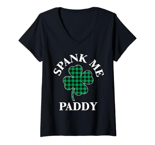 Prendi questa novità grafica per il giorno di San Patrizio con una frase stravagante Spank Me Paddy per il giorno irlandese di San Patrizio con un trifoglio su di esso.