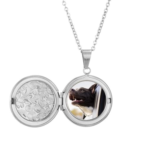 Collier médaillon photo chien noir pour garder votre fidèle compagnon tout contre votre cœur