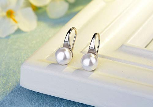 Boucles d'oreilles perles blanches 8mm, le cadeau idéal pour marquer un moment