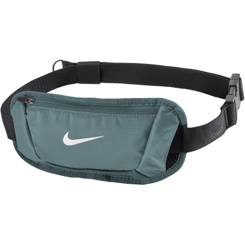 Riñonera Nike Challenger 2.0 deportiva ajustable con detalles reflectantes plata