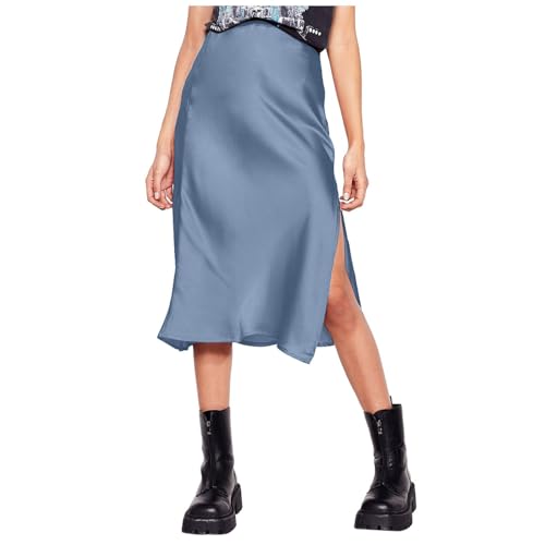 Robe en satin fluide taille haute résolvant le manque d'élégance