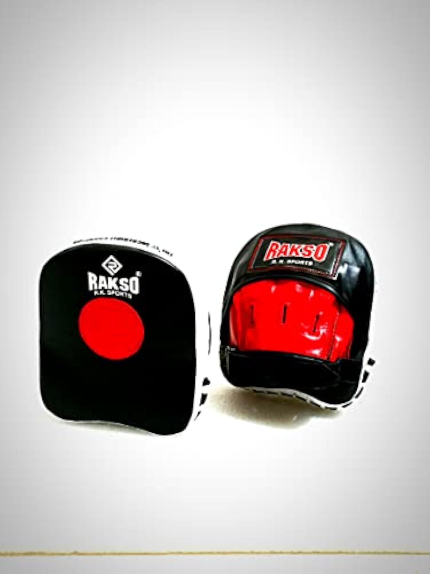 Champion Focus Pads, Curved Leather Impact Absorbing