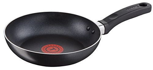 Tefal Essential, Aluminium Pots and Pans Set, 16 cm, 18 cm and 20 cm Saucepans with Lids, 20 cm and 24 cm Frying Pans, Black, B372S544