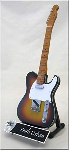 KEITH URBAN Guitare Miniature avec médiator Telecaster - Les Beatles, Paul McCartney, John Lennon, RIngo Starr, George Harrison KEITH URBAN Guitare Miniature avec médiator Telecaster – Image 3