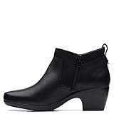 Diese Chelsea-Stiefelette zum Überziehen passt zu einem schlanken Profil mit kräftigen elastischen Einsätzen für einen unverwechselbaren Look und eine einfache Passform