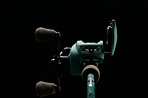 13 Fishing - Concept Tx2 Baitcast Reel - 8.3:1 Gear Ratio - Right Hand Retrieve (Fresh+Salt) - Includes Skull Cap Low-Profile Baitcast Reel Cover - Tx2-8.3-Rh, Seafoam Green #TOP3