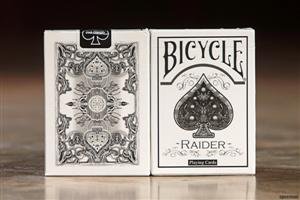Baraja Raider Blanca, Marca Bicycle
