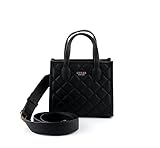 Diese GUESS Handtasche entzückt mit trendigen Rauten, kleinem Format und edlen Details! Im unterteilten Hauptfach lassen sich all Ihre Essentials gekonnt verstauen. Auch als Umhängetasche getragen, ist sie perfekt kombinierbar und für jeden Anlass die richtige Wahl. Maße: 20 x 18 x 9 cm