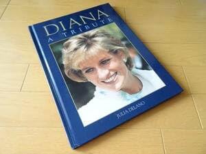 Amazon.co.jp: 洋書ダイアナ妃写真集 英国王室 本 : ホーム＆キッチン