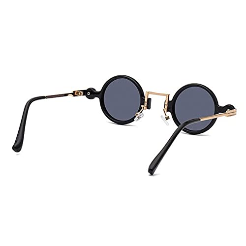 Lunettes de soleil pour femmes rétro : votre alliée style en terrasse de café - 4