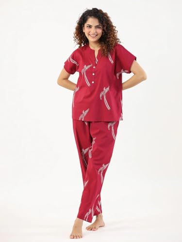 Image of Women's Pure Cotton Bird Printed Night Suit Top and Pyjama Set.