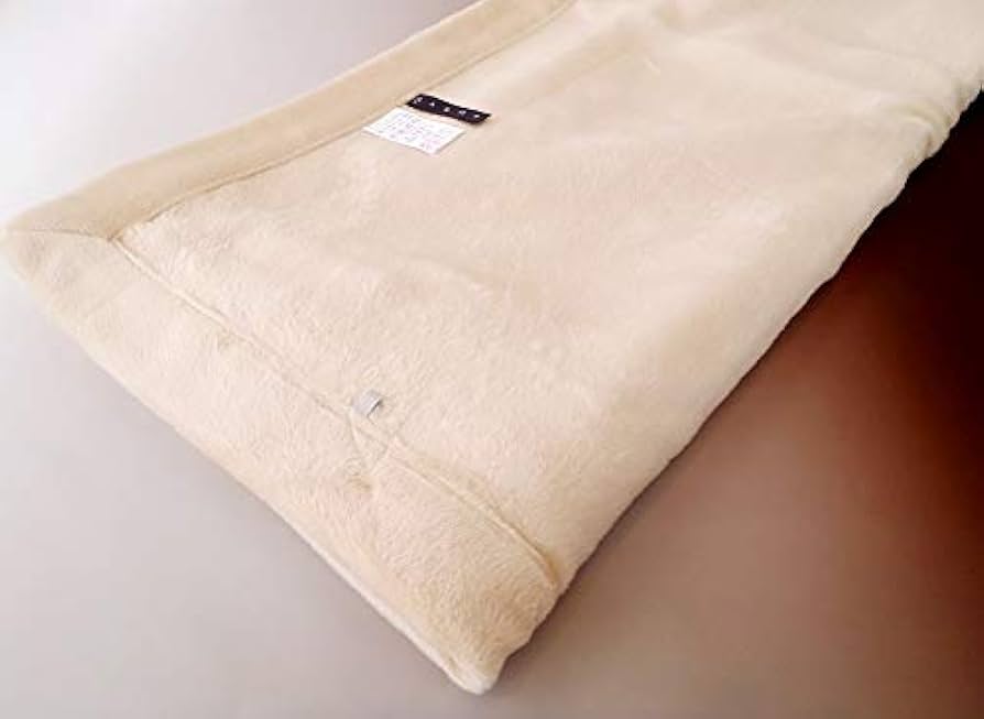 Amazon｜京都西川 シングル シルク混毛布（ヨコ糸 シルク100