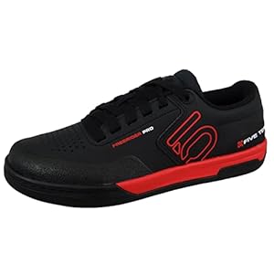 adidas Herren Freerider Pro Low Sneakers, Kern Schwarz Kern Schwarz Weiß, 42 EU