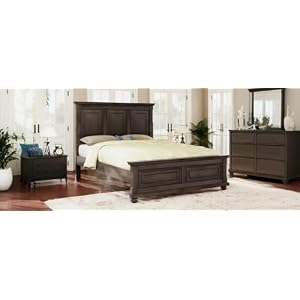 Traditional Town and Country Style Pinewood Vintage Bed with Decorative Fretwork Accents, Rich Brown Finish Traditional Town and Country Style Pinewood Vintage Bed with Decorative Fretwork Accents Rich Brown Finish