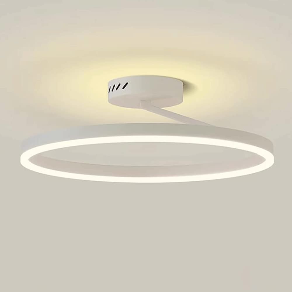 Plafonnier moderne à LED design anneau pour illuminer un salon contemporain