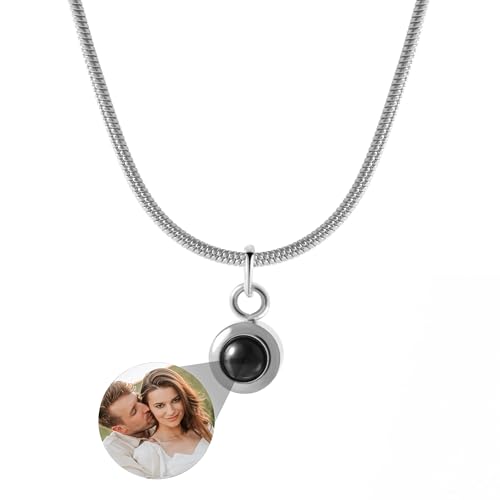 SENTISAKE Colar com foto personalizada para ela - Pingente de projeção de amor personalizado com imagem encantadora - Joias de retrato exclusivas - Presentes comemorativos e memoráveis para