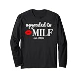 Upgraded Milf 2026 Milf Mom Milfin Ain't Easy Milf est 2026 長袖Tシャツ