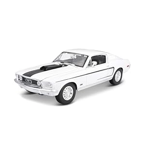 Maisto Ford Mustang GT Cobra Jet 1:18