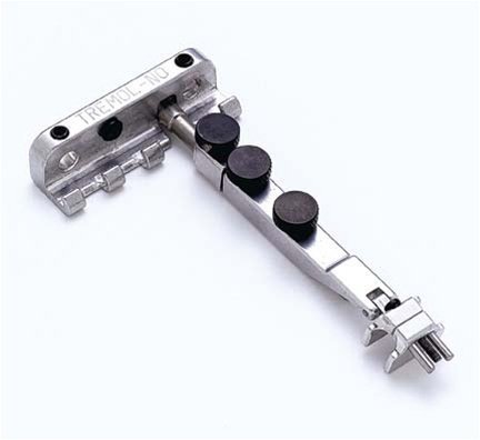 Amazon | Allparts Tremol - No トレモロロック装置 - ラージクランプ