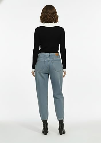 Image of Women's Slim-Fit V-Neck Top with Contrast Collar - High Elasticity Versatile Outfits, Everyday Fashion