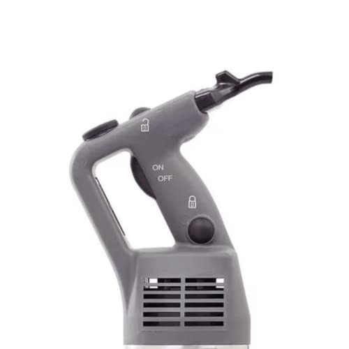 Using a commercial power mixer to blend ingredients smoothly