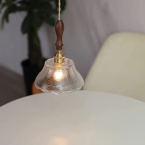 Lámpara colgante de vidrio escandinava para crear un comedor cálido y acogedor 3