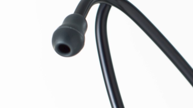 3M Littmann Classic III Monitoring Stethoscope, 5809, More Than 2X as Loud, Weighs Less, Stainless Steel Copper-Finish Chestpiece, 27" Chocolate Tube, Copper Stem and Headset