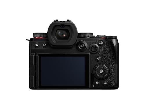Panasonic GH6 camera