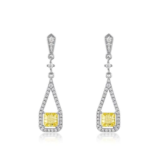 Boucles d'oreilles en diamant haute teneur en carbone pour sublimer vos tenues de soirée chics