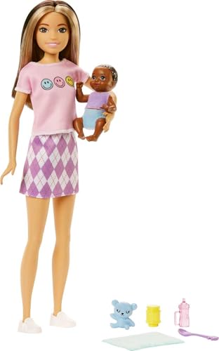 Barbie Skipper Muñeca niñera Morena con mechas, con bebé y Accesorios para su Cuidado, Juguete +3 años (Mattel HJY32)