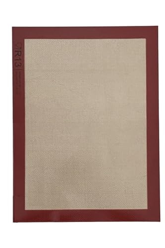 Yanmaz Yapışmaz Silikon Pişirme Matı; Fırın Altlığı, 30x40 cm, 116 g, 0.75 mm Kalınlık, Yıkanabilir, 220 Derece Isıya Dayanıklı