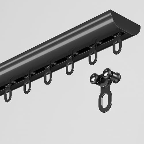 Diese ultradünne, schwarze Gardinenstange mit 4,1 m langer Aluminium-Deckenschiene sorgt für ein sanftes Gleiten der Gardinen und ist perfekt für moderne Wohnräume und optimale Raumausnutzun