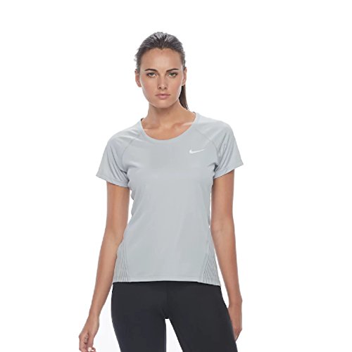 Nike Miler Dry Flash Débardeur idéal pour le running urbain nocturne en été
