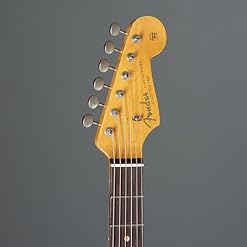 Fender ’63 Stratocaster Super Heavy Relic RW Shell Pink #133070 – Guitare Électrique - Les Beatles, Paul McCartney, John Lennon, RIngo Starr, George Harrison Fender '63 Stratocaster Super Heavy Relic RW Shell Pink #133070 - Guitare Électrique – Image 4