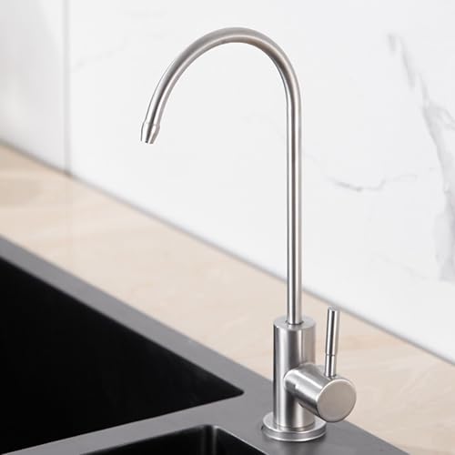 Mitigeur de cuisine en nickel brossé avec commande eau filtrée intégrée