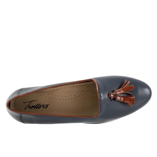 Image of Trotters Women's Liz Tassel Loafer Flat