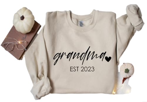 Custom Grandma sweatshirt Grandma est 2023 sweatshirt Grandma Sweatshirt Mother's Day gift for Grandma sweatshirt Grandma to be sweatshirt, Christmas Grandma sweatshirt Gift idea for Grandma