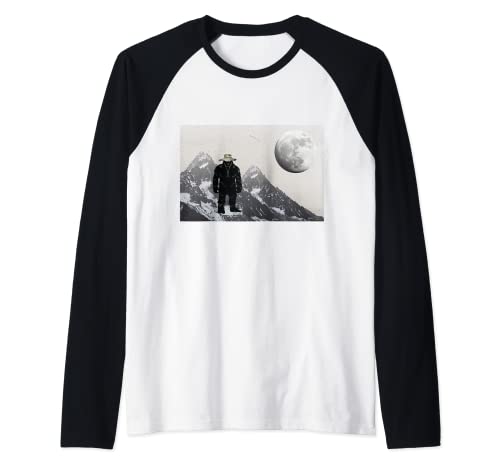 Pie grande Sasquatch Senderismo En Montañas, Vintage Big Foot T Camiseta Manga Raglan