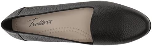 Trotters Women's Liz Ballet Flat, Black, 10 | Image 4