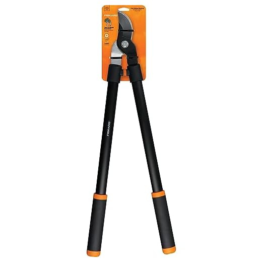 Fiskars 28" Loppers for Tree Trimming, Heavy Duty, Rust-Resistant Sharp Bypass Steel Blade Loppers, Branch Cutter up to 1.5" Diameter Cut Capacity, Shock-Absorbing Handle, Garden Tools