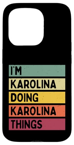 I'm Karolina Doing Karolina Things �ʔ����J�X�^���l�[�� �X�}�z�P�[�X iPhone 15 Pro �p