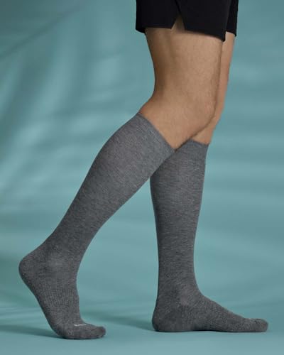 Image of MeMoi Unisex Classic Athletic Cushion Sole Knee High Cotton Blend 15-20mmHg Graduated Compression Socks White 10-13