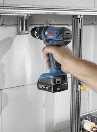 Bosch GSR 14.4-2 Drill/Driver in hand