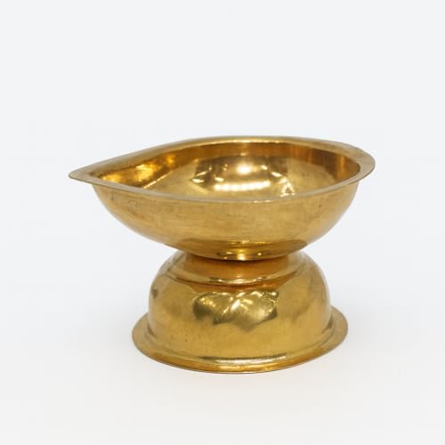 Image of Brass Diyas for Pooja with Stand | Oil Lamp Deepam Kundulu Jot Pooja Articles | Small Aarti Diya Pital Ka Deepak Stand Plate | Kamachi Samai Nilavilakku Mandir Utensils & Gifting