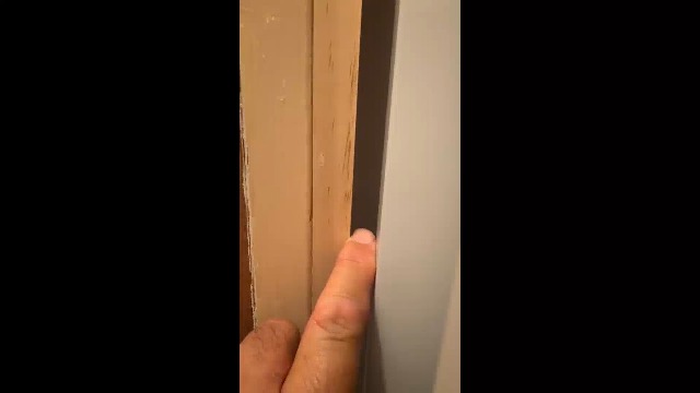 Puerta plegable tipo granero 40" x 84" con paneles prearmados y herraje de riel de 44" | Puertas plegables con núcleo sólido en forma K, puertas terminadas resistentes al agua para clóset o despensa, instalación fácil miniatura 7