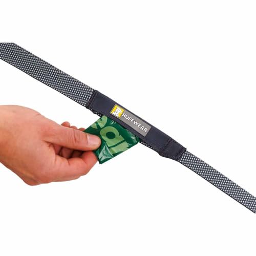 RUFFWEAR Hundeleine Hi & Light, Starke Leine, mit integrierter Aufbewahrungstasche und sicher abschließbarem Crux-Clip, kompakt zusammenklappbar auf Taschengröße, Basalt Grey