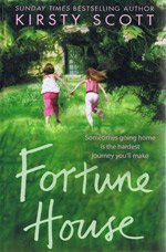 Hardcover Fortune House (Large Print Edition) Book