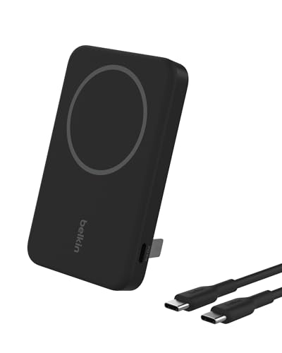 AGGANCIO MAGNETICO: aggancia magneticamente il tuo telefono per usufruire di una ricarica perfetta, senza dover verificare che il dispositivo sia allineato correttamente. Inoltre, questo hub di ricarica wireless portatile non blocca la fotocamera.